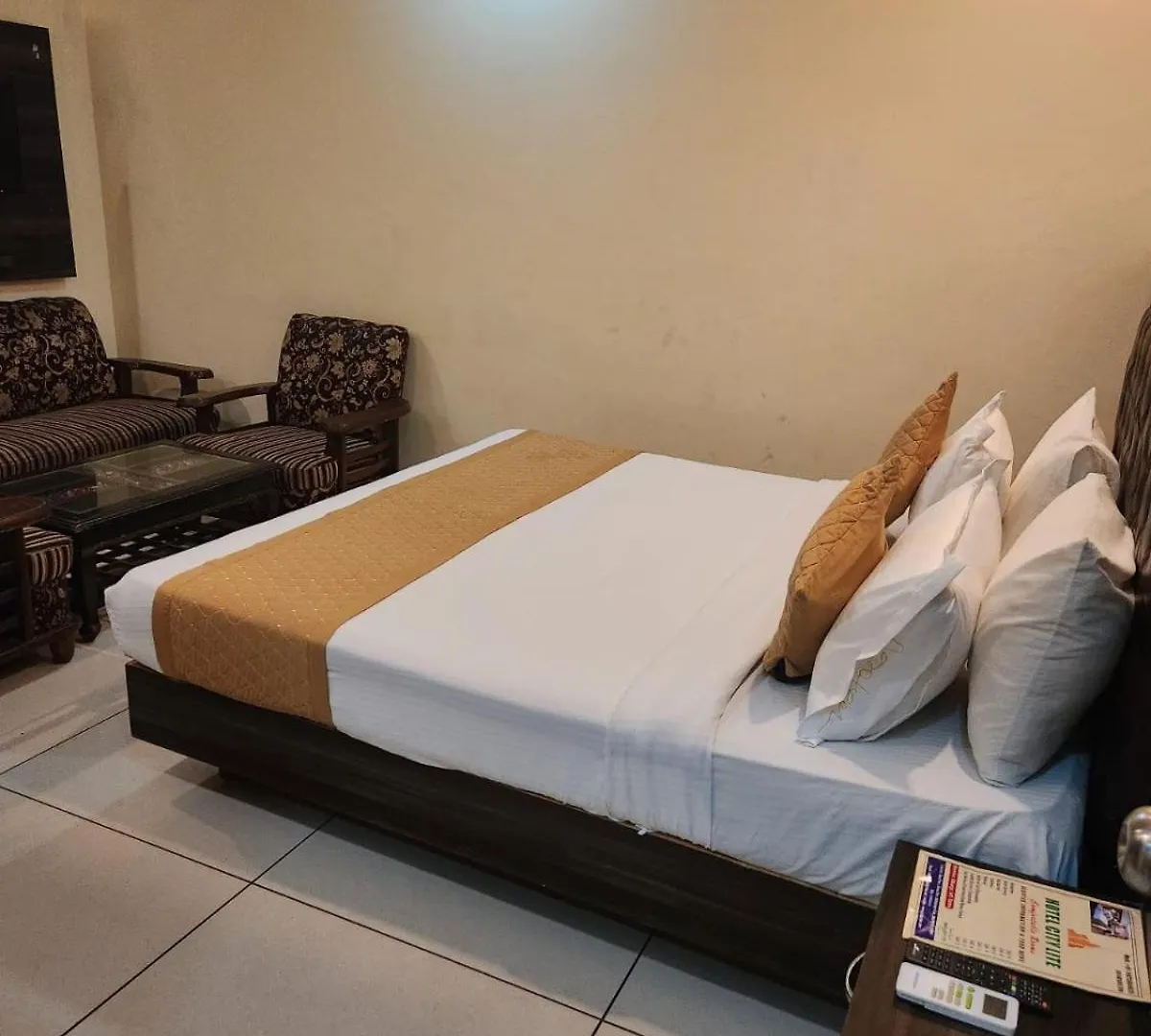 Hotel King Plaza Near Igi Airport New Delhi 4*,