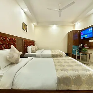 treebo-trend-emblem-suites.top-gurgaonhotels.com/
